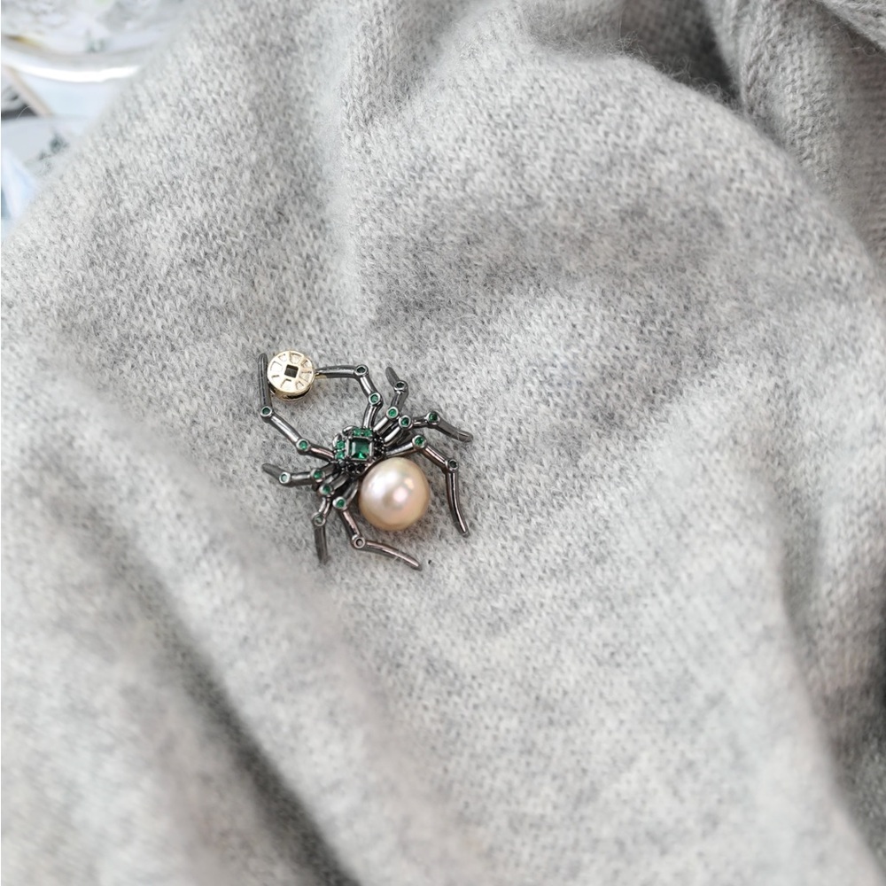 Spider brooch with large baroque Pearl - Convertible to necklace - Picture 5 of 5